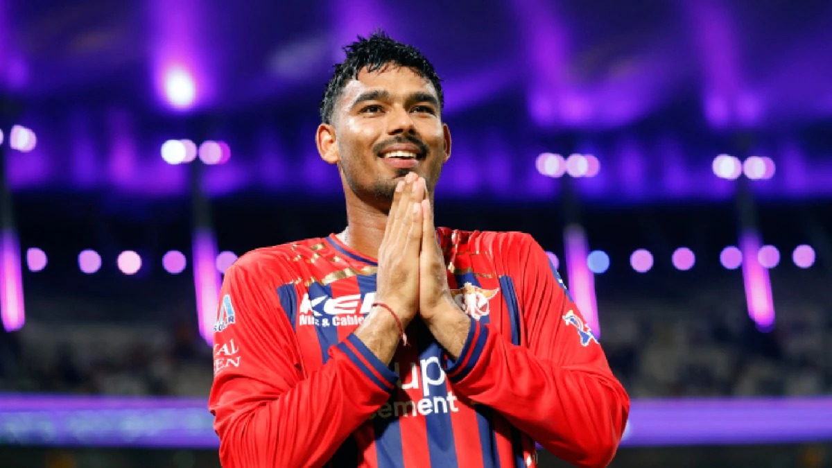 घर, दर्द और संघर्ष की कहानी: मुकुल चौधरी ने IPL की उस रात बना दिया अपना नाम, पिता की जेल और टूटते हालात का लिया बदला